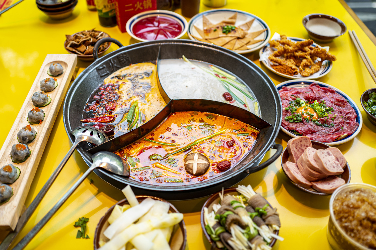 刘四姐火锅升级全新体验，更年轻、更多菜品、更美味！