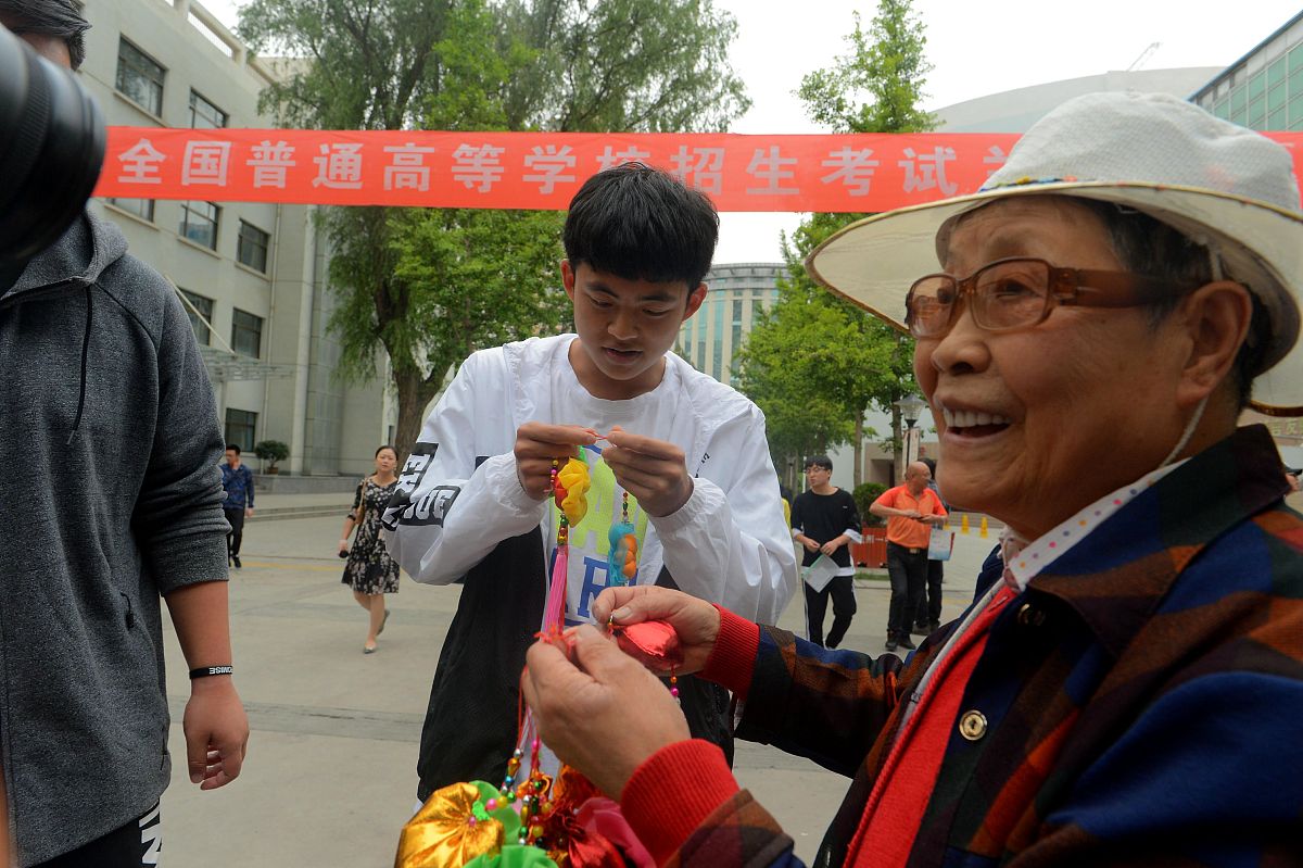 江川县职业高级中学民间传统工艺(铜器设计与加工方向)专业怎么样？