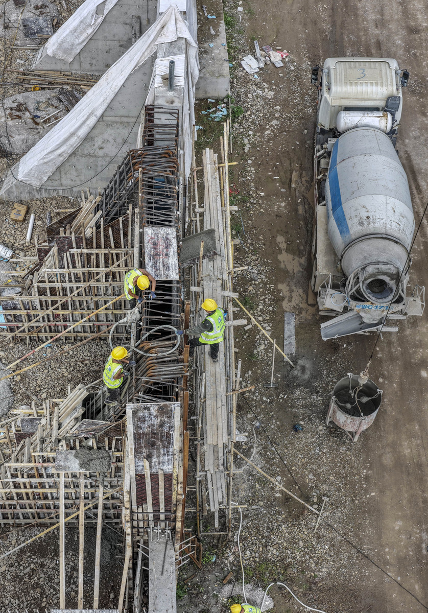 寒冷气候下混凝土冬季施工质量保证措施研究——以拱极东路项目为例