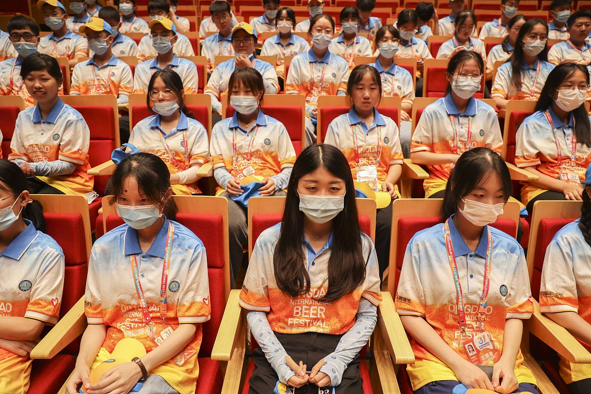 高三毕业女生适合选什么专业-贵阳市卫校