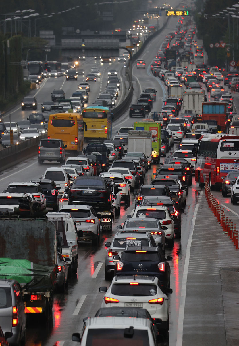 幽灵堵车：现代社会交通的隐形杀手