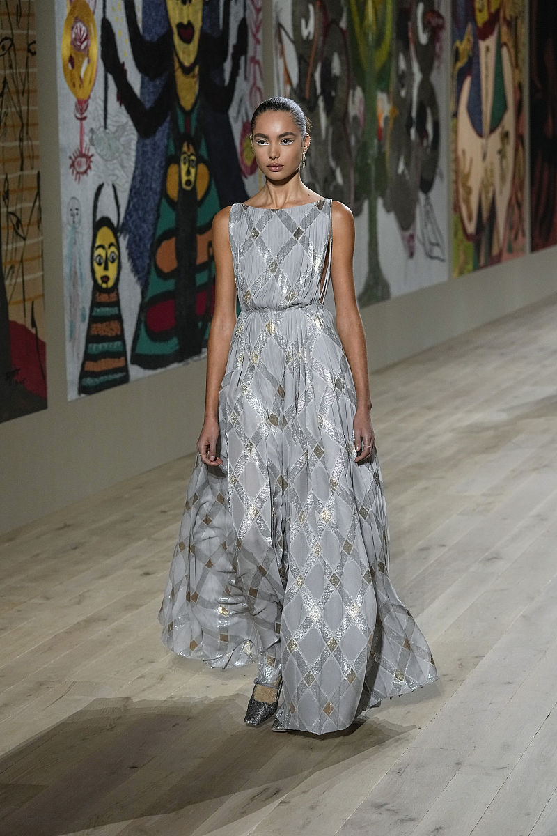 2024春夏时装周：Fendi、Diesel、JPG等品牌最新动态