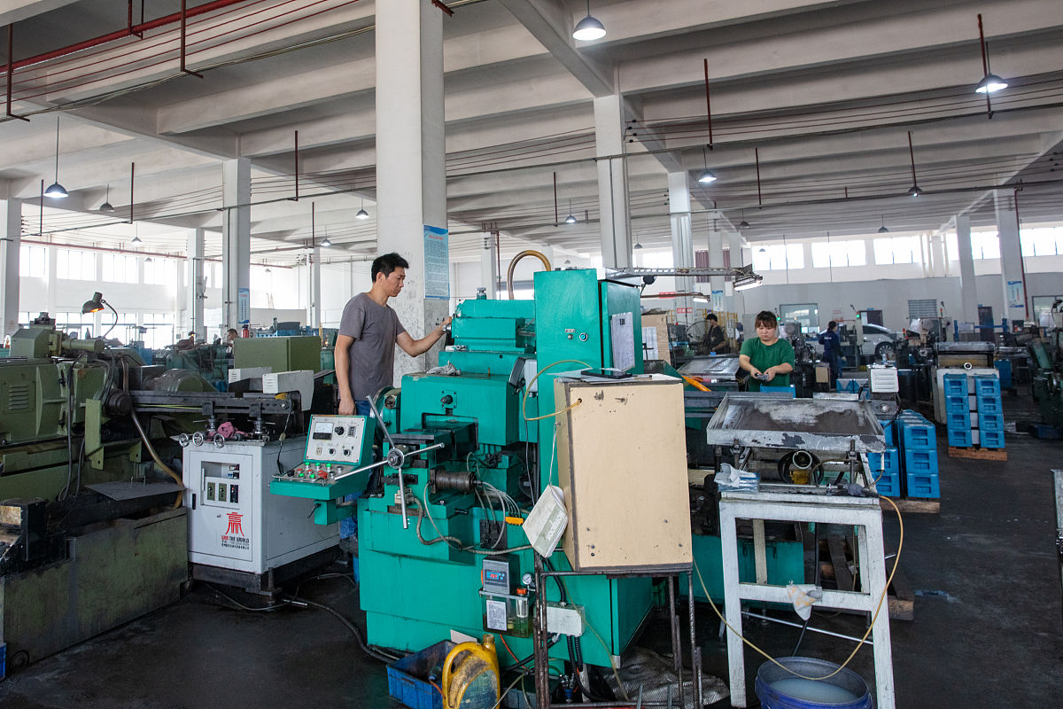 广州华风汽车工业技工学校数控铣工招生要求高吗？-解读入学条件