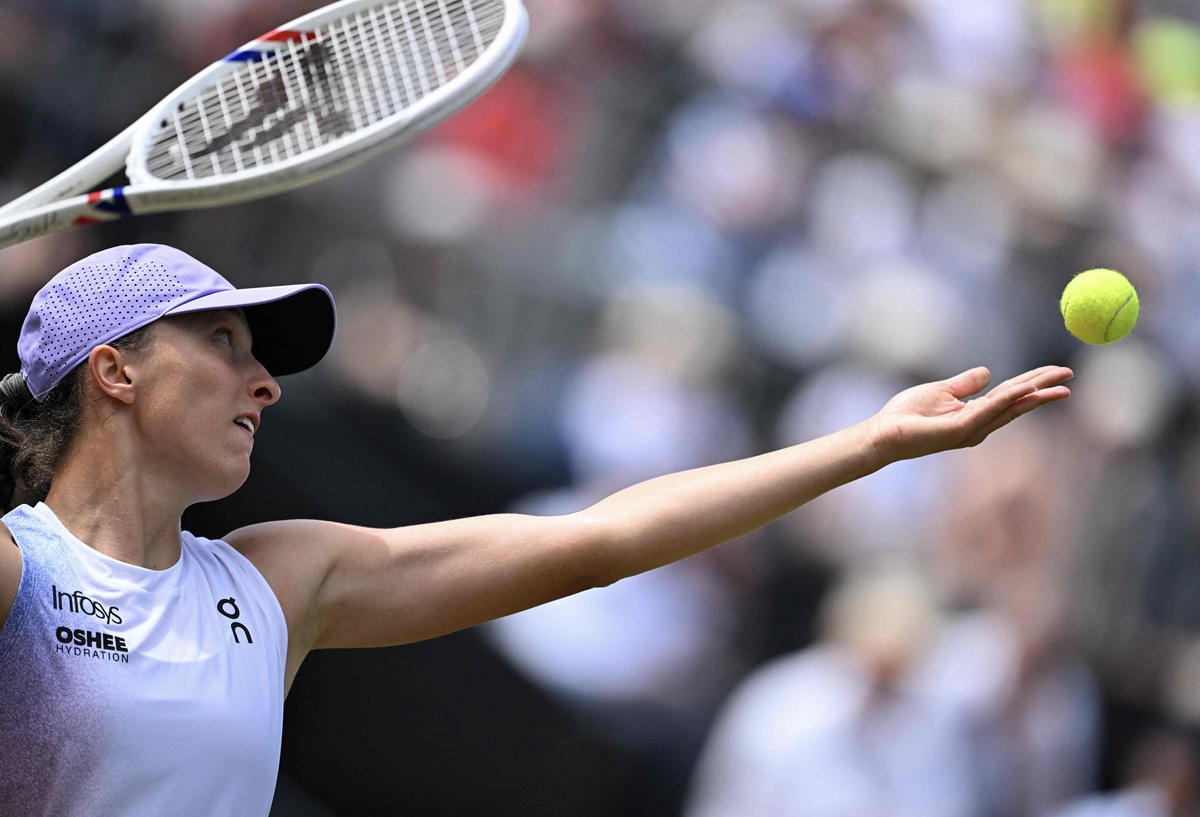 202301美国大学网球联赛单打高光集锦赛事分析怎么写帮我用210字详细描述