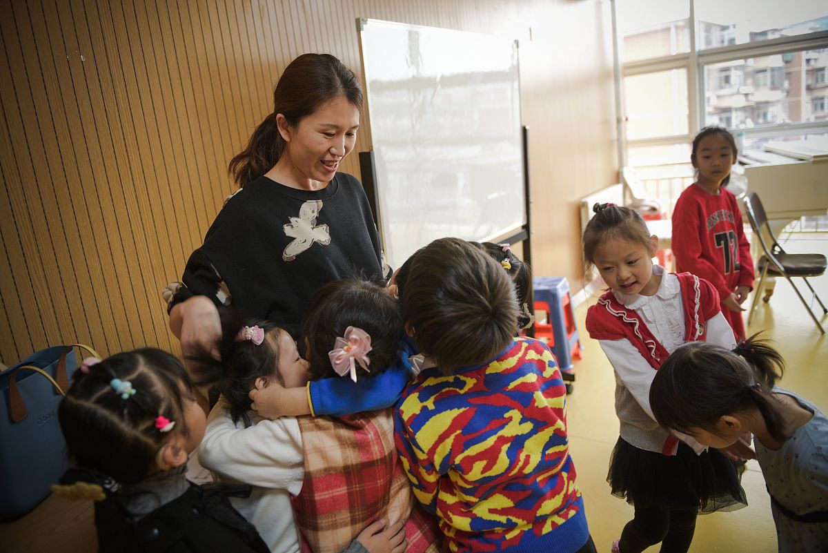 2021年贵阳男生读幼师学校有前途吗