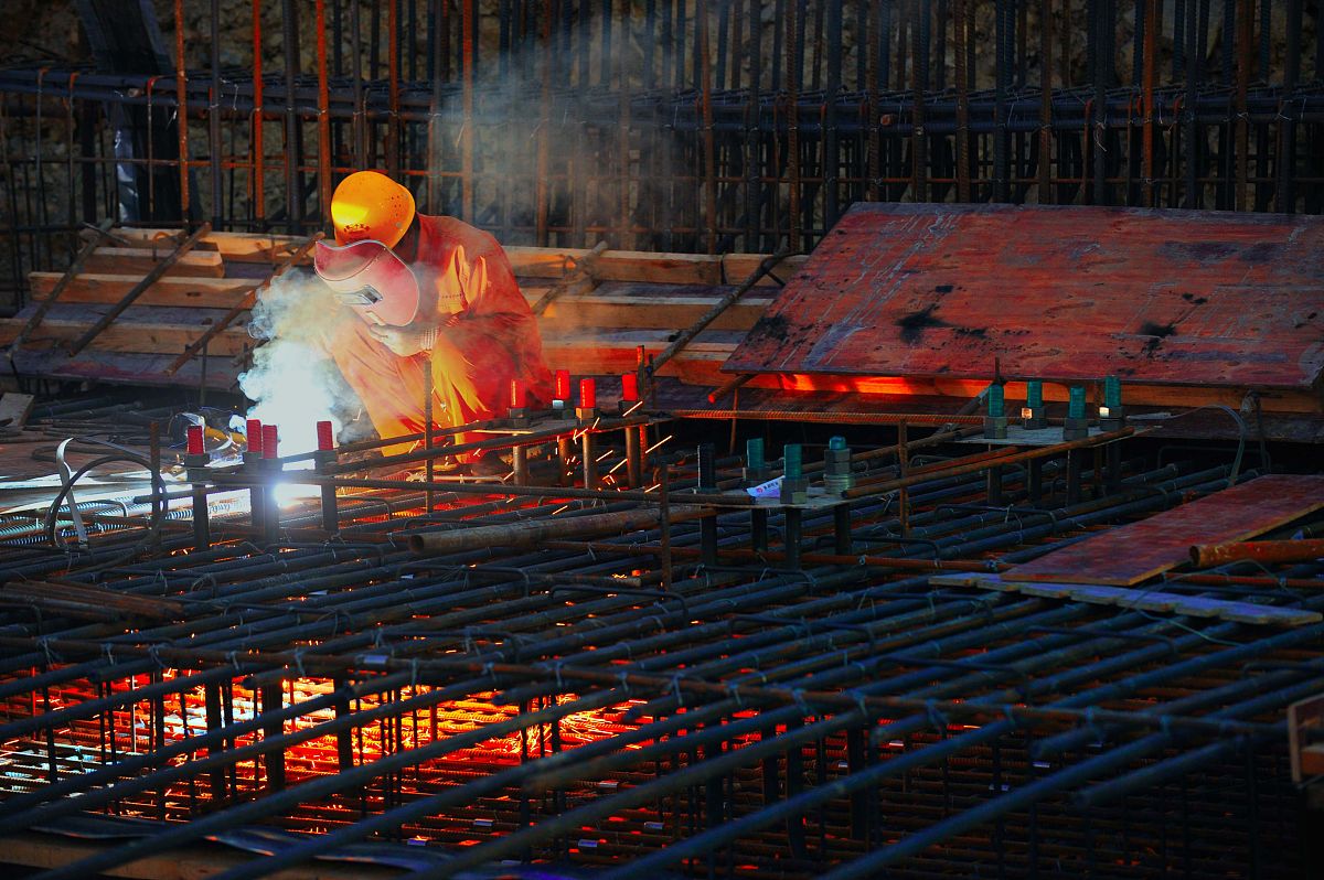 贵阳铁路学校火车维修专业毕业工资待遇-月薪3000-5000元