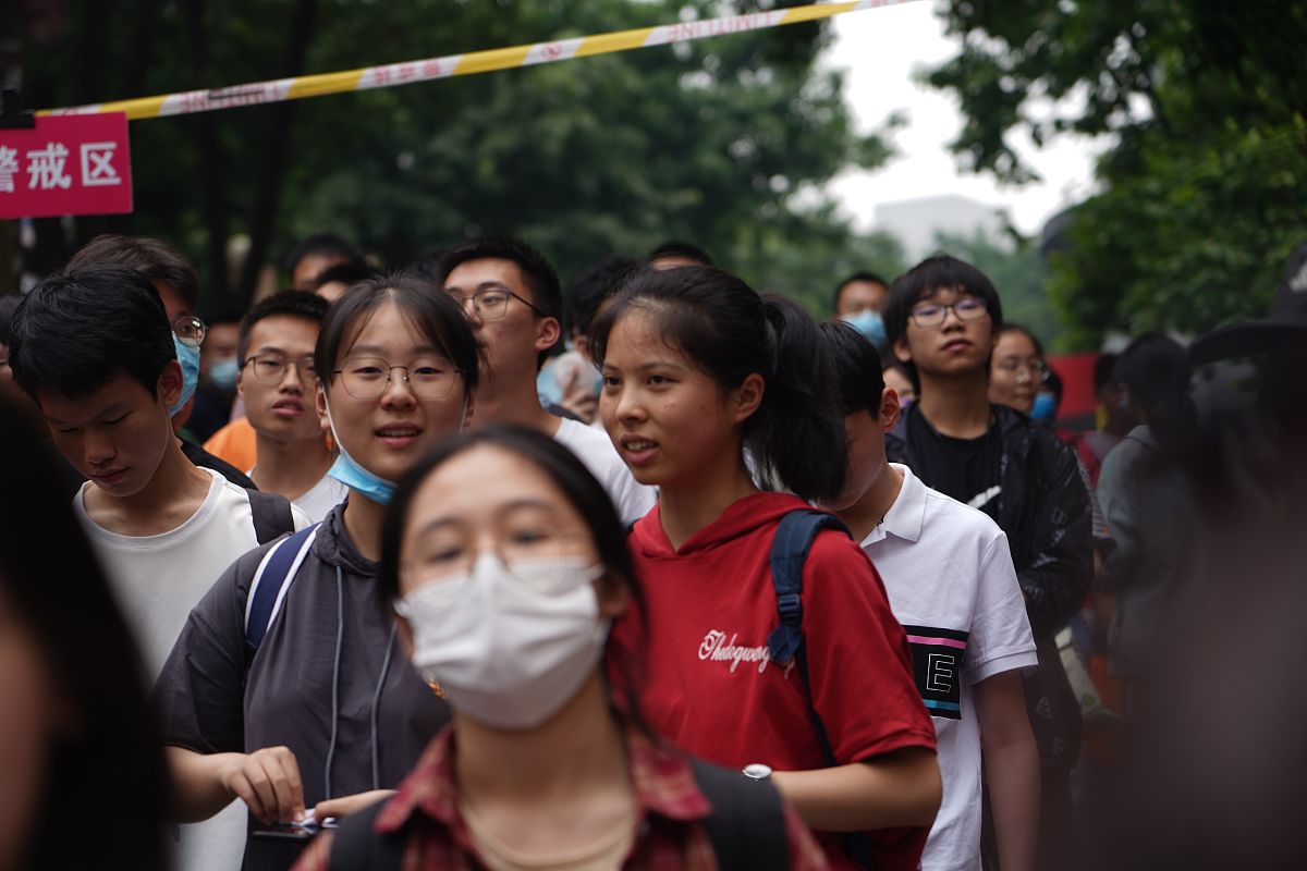 重庆卫校毕业生2022年还能考大学吗？