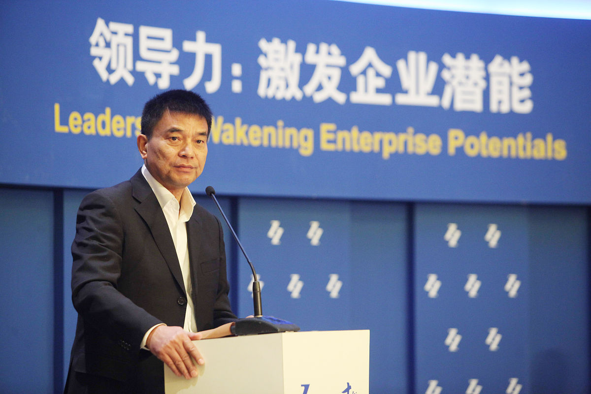 帮我写日报日报主题如下：沟通宏创控股非公开项目投资人对接进度主要是与发行人、公司ecm部门沟通