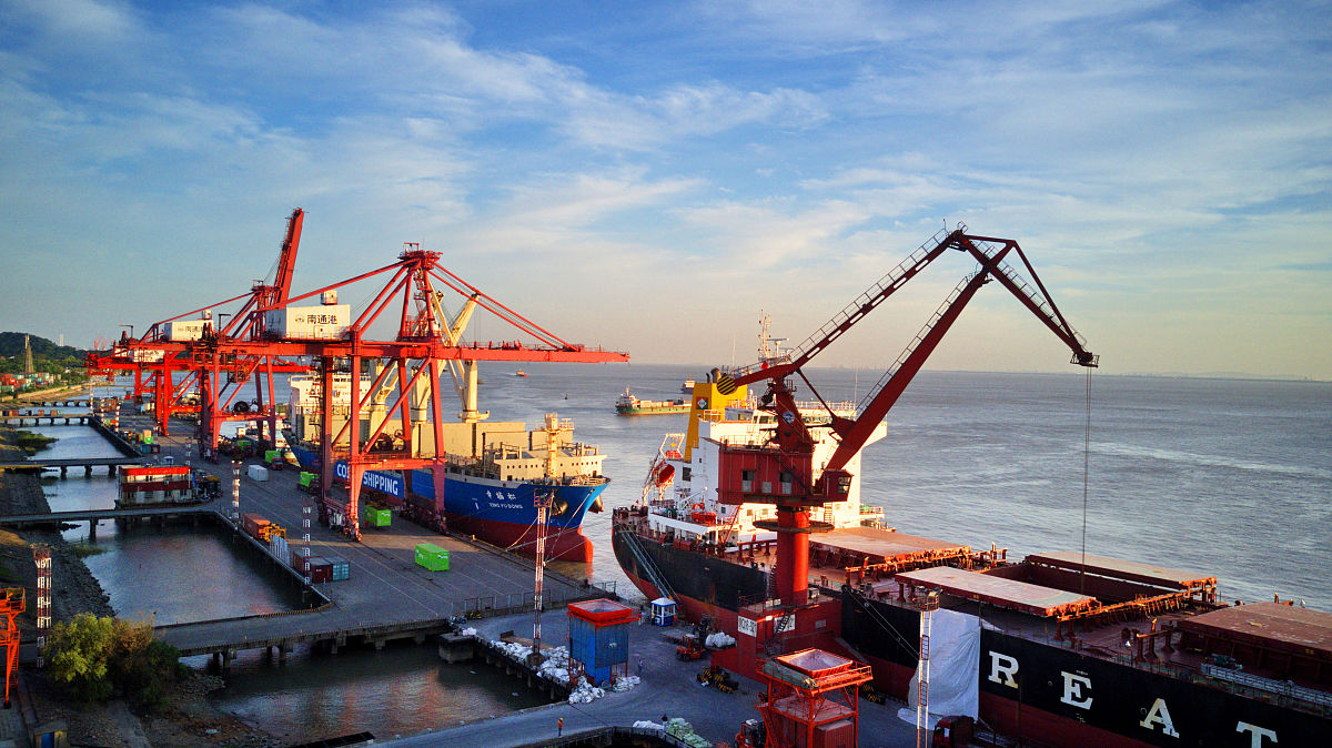 以实习生到港口打算怎样发展？