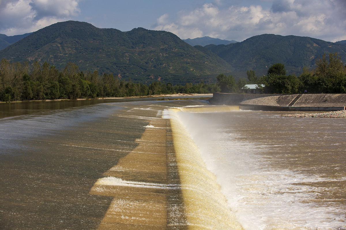 城固职业教育中心地址在哪？交通指南及周边环境介绍