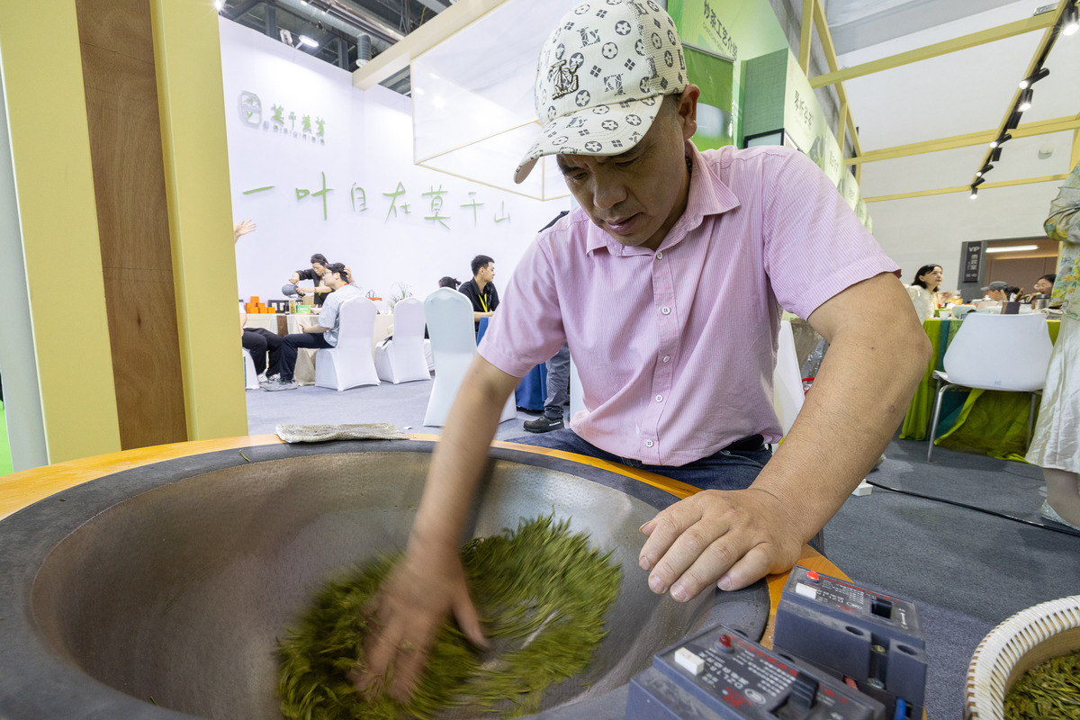 黄茶制作工艺详解：从采摘到包装的完整流程