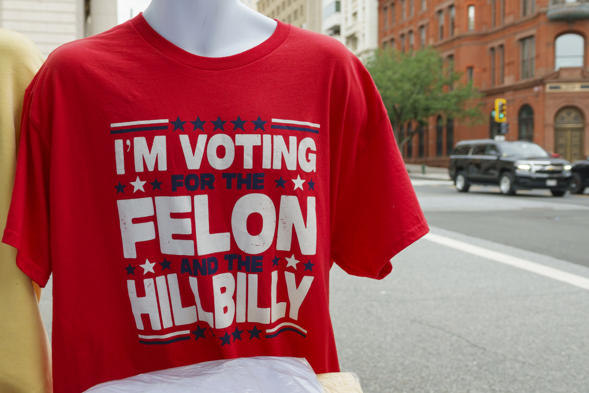 Women's Patchwork Hoodie T-Shirt: Stylish & Cozy Long Sleeve Tops