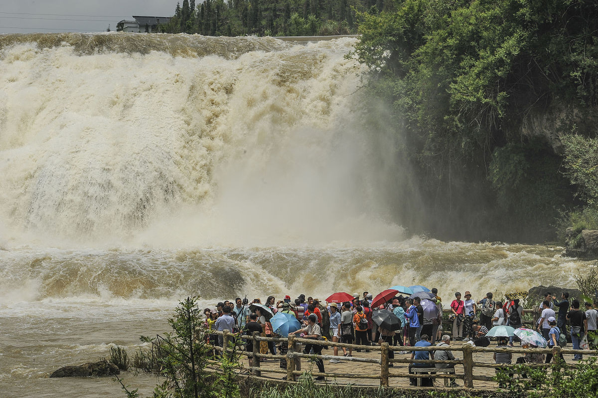 请你举例谈谈名人文化对旅游景区高质量发展的作用以大禹杜康张仲景屈原祖冲之杜甫关汉卿徐霞客等人为例分析名人文化对于相关景区旅游吸引力提升的价值和意义如目前名人旅游的现状存在的问题解决问题的对策如何利用名人文化提升相关景区旅游吸引力等有摘要内文参考文献字数3000字