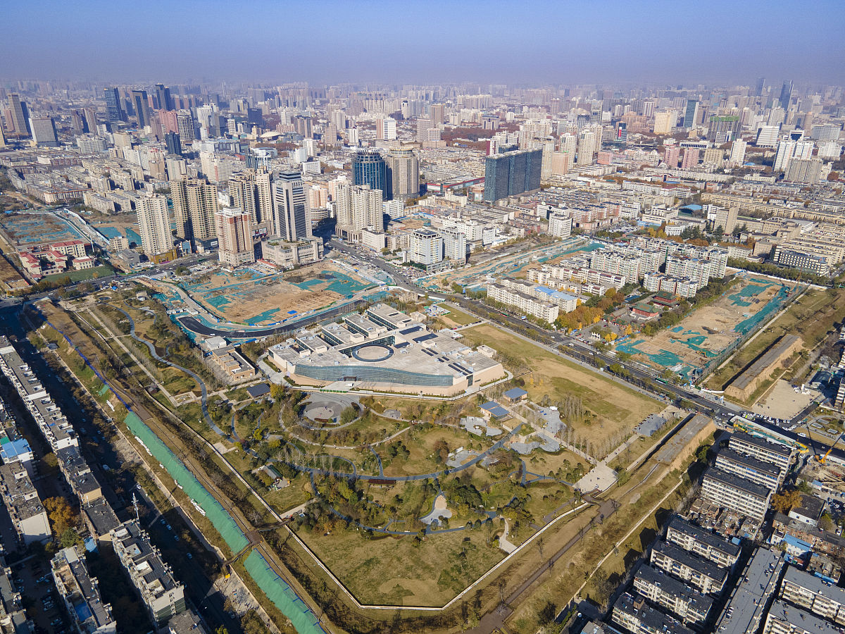 郑州城改模式：产业升级、基础设施建设、旧城改造等多方面提升城市品质