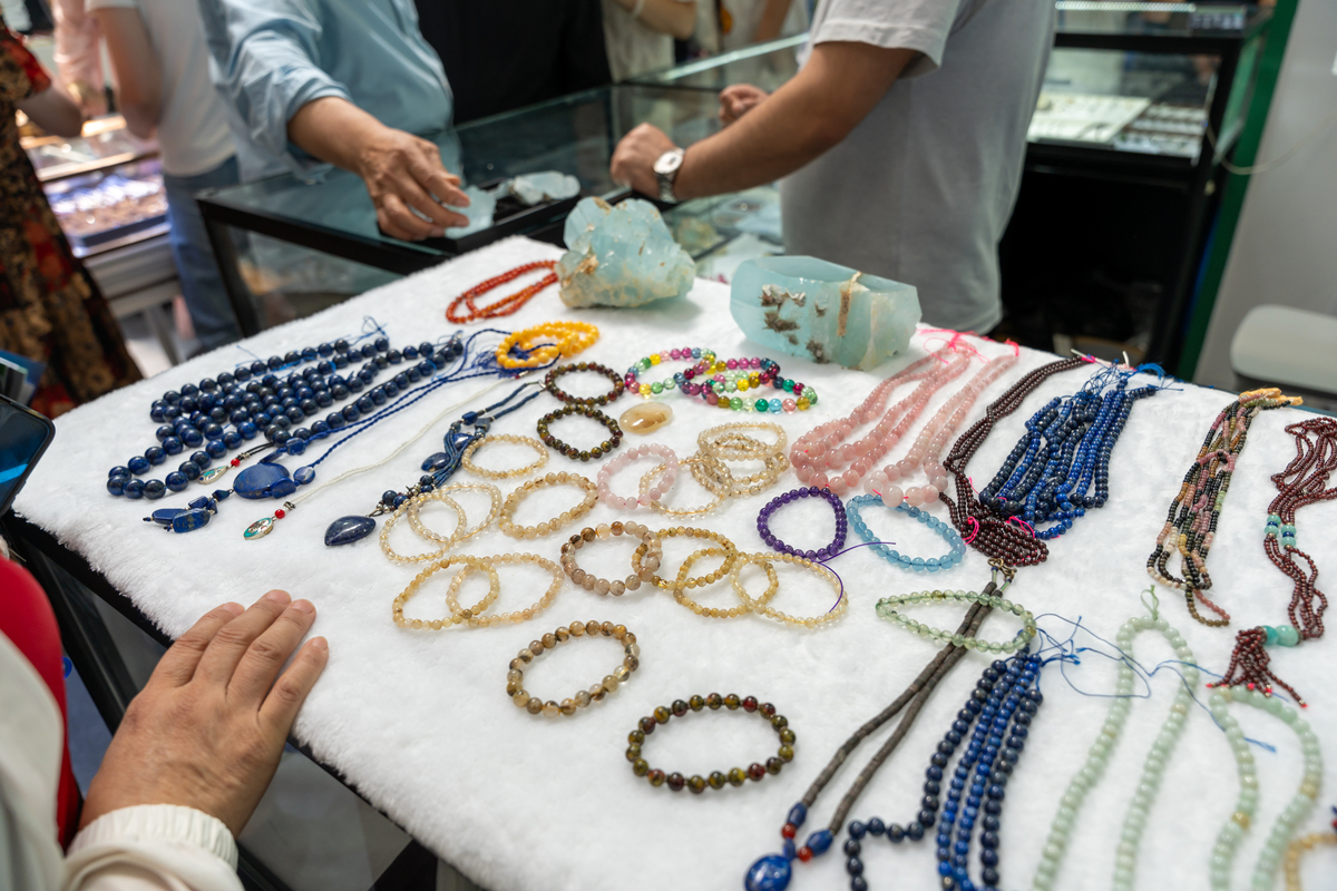 芒市职业教育中心首饰设计与制作专业优势怎么样发展前景好不好呢