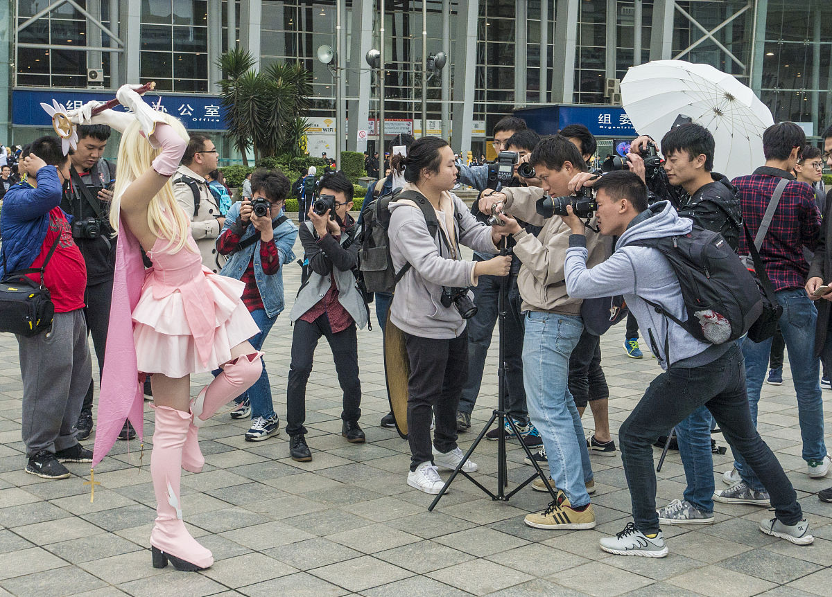 我是一名十六岁的初中毕业生我想和同学去北京的漫展以及北京大学旅游但我的父亲不同意我想写一封信说服我的父亲同意我们的计划要求：理由充分全面2语言生动恳切