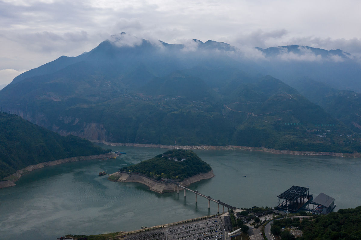 李白诗中的白帝城位于哪里