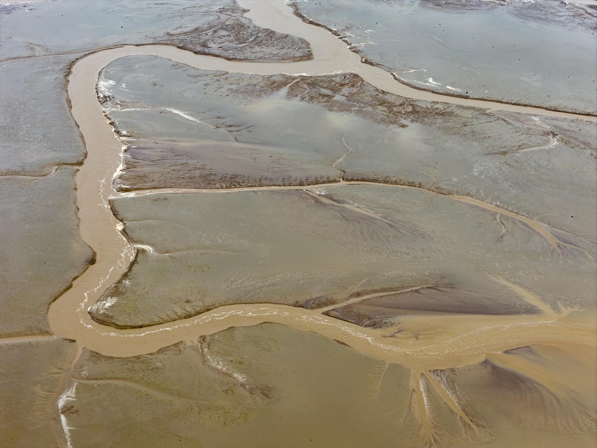 我国每年输入黄河的16亿吨泥沙中有吨来自沙化地区