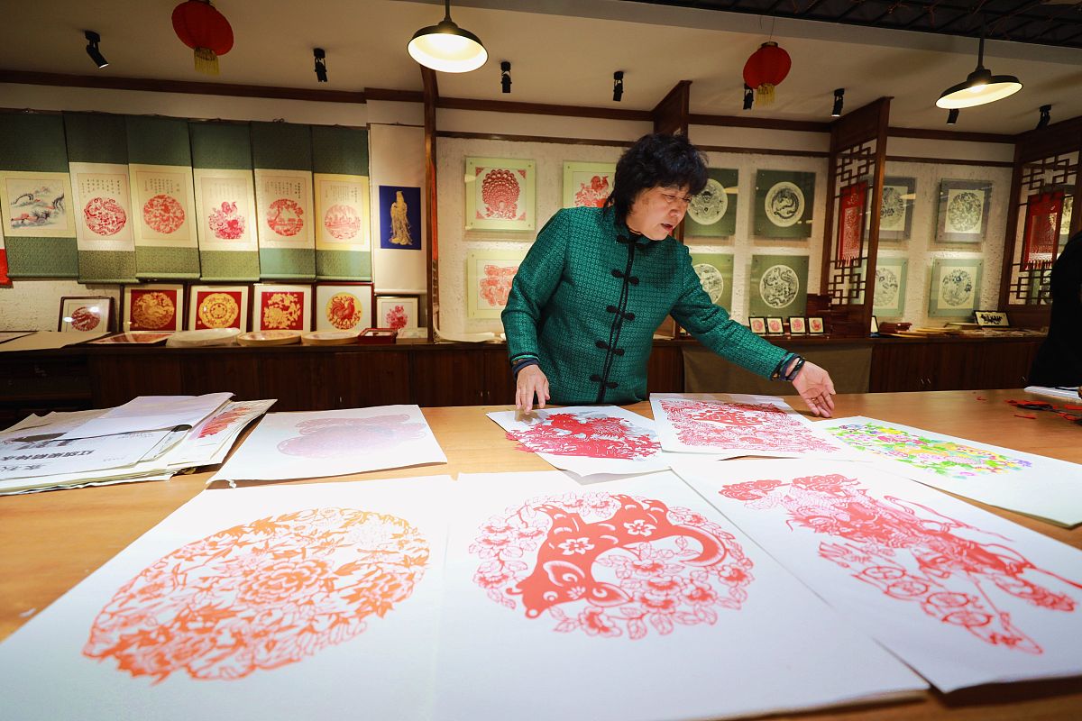 传承与创新：民间艺术传统文化焕发生机