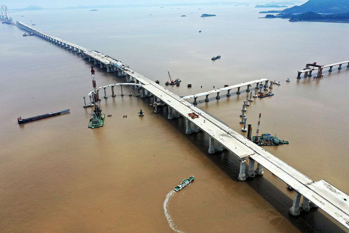 肇庆公路技工学校2021年招生专业：公路工程技术、交通运输管理等