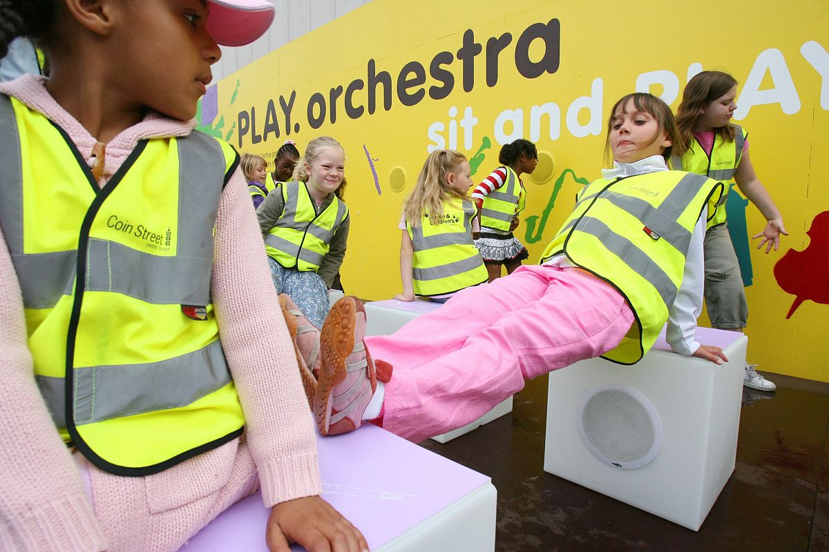 组织儿童保健技术指导组对辖区内各级医疗机构的高危儿童保健工作进行技术指导与评价及相关信息的管理工作。