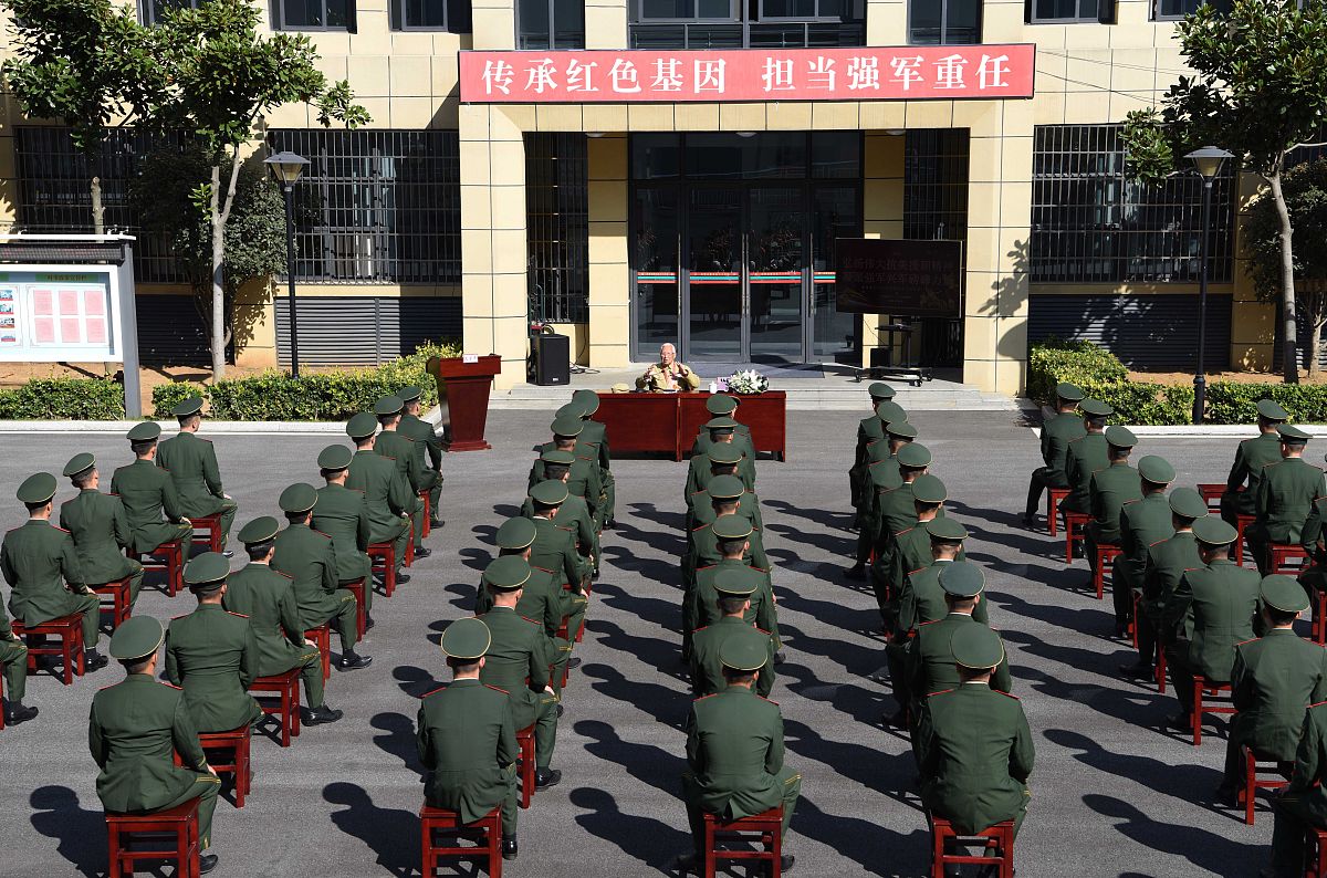 武警桂林市支队司令部地址：桂林市秀峰区南门路111号