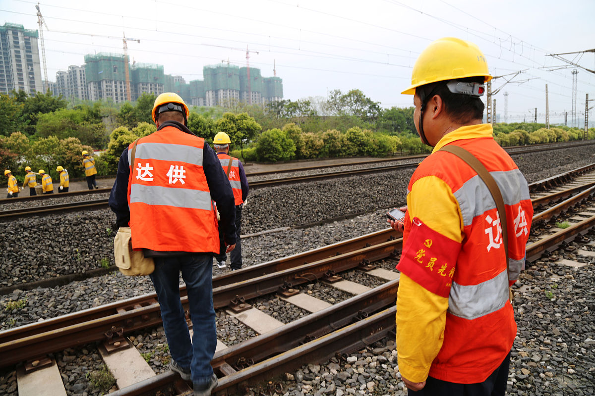 成都铁路技工学校工程机械运用与维修专业怎么样好就业吗