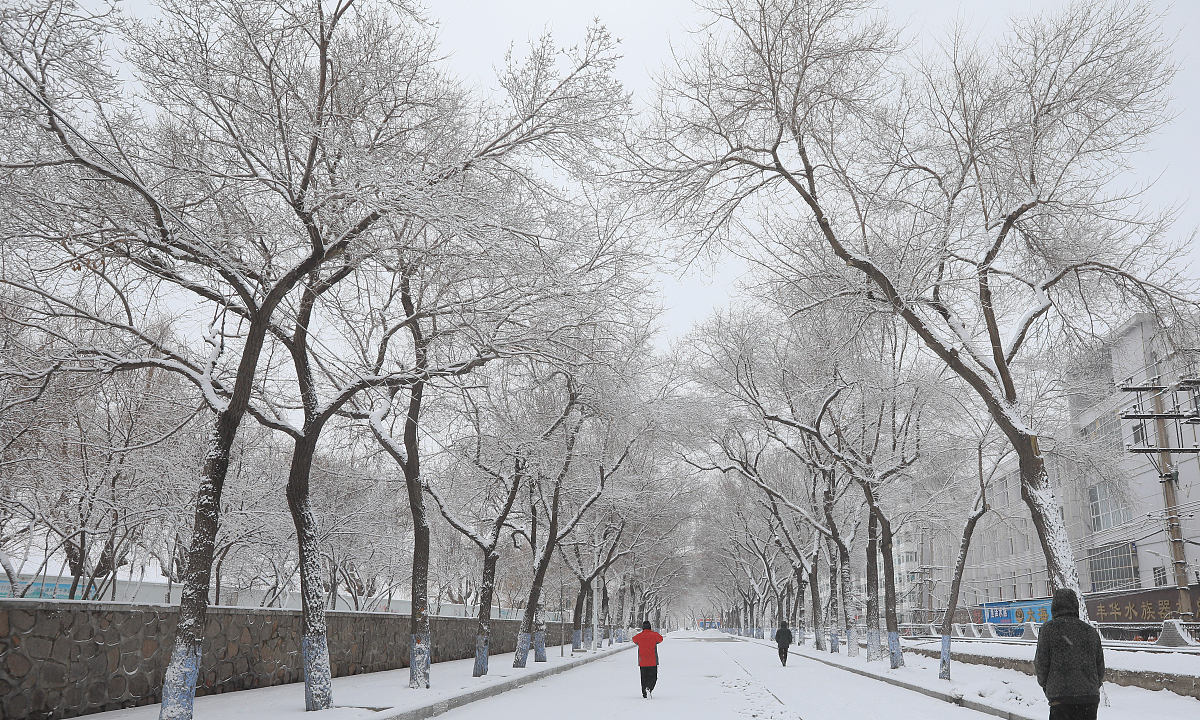 蜜雪冰城绩效管理系统深度解析：目标、评估、奖励、培训及反馈