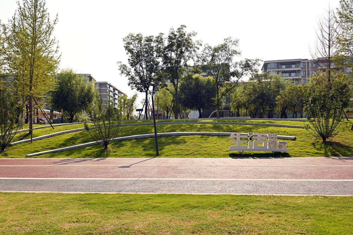 四川电子应用技术专业中专中职学校推荐