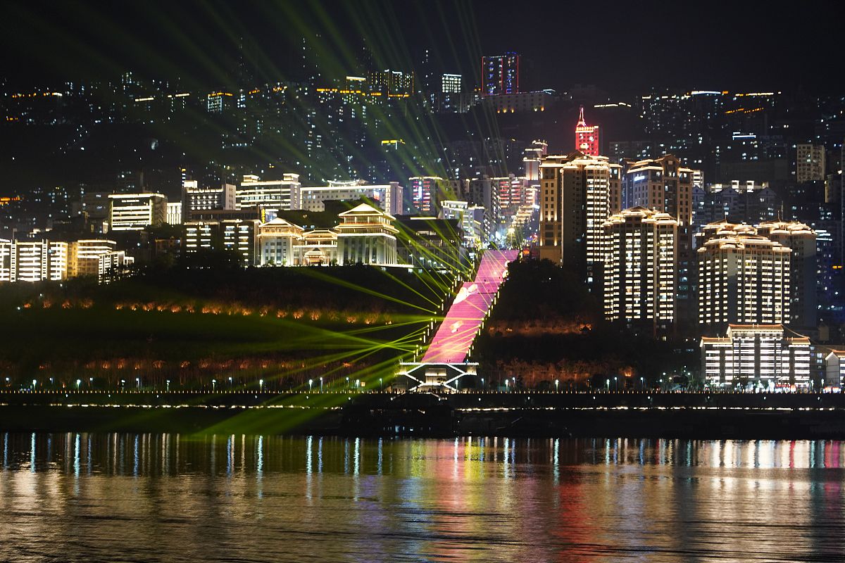 镇远西江双夜景 | 20人头等舱舒适之旅 | 打糍粑、穿苗服、长桌宴