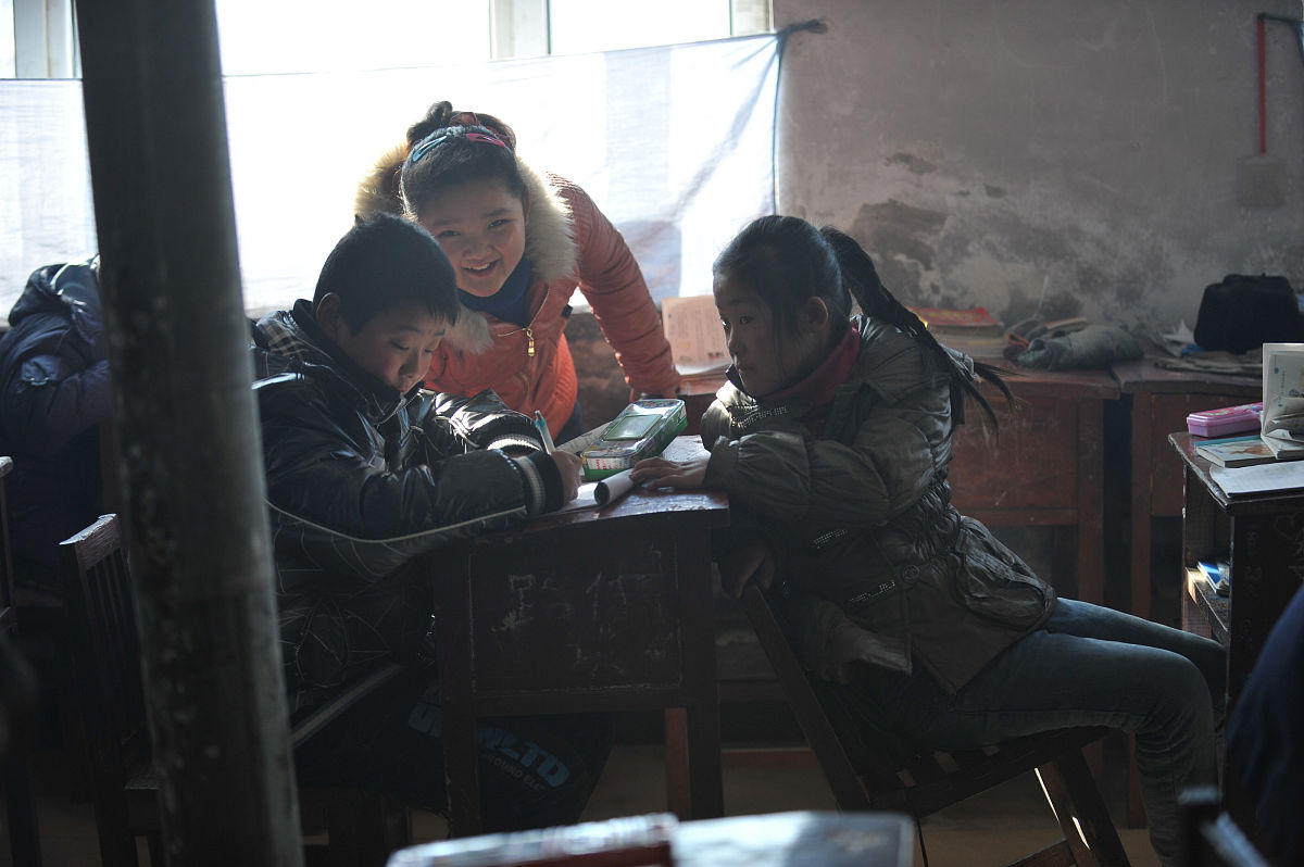 发挥想象力编写一个贫困生的理由