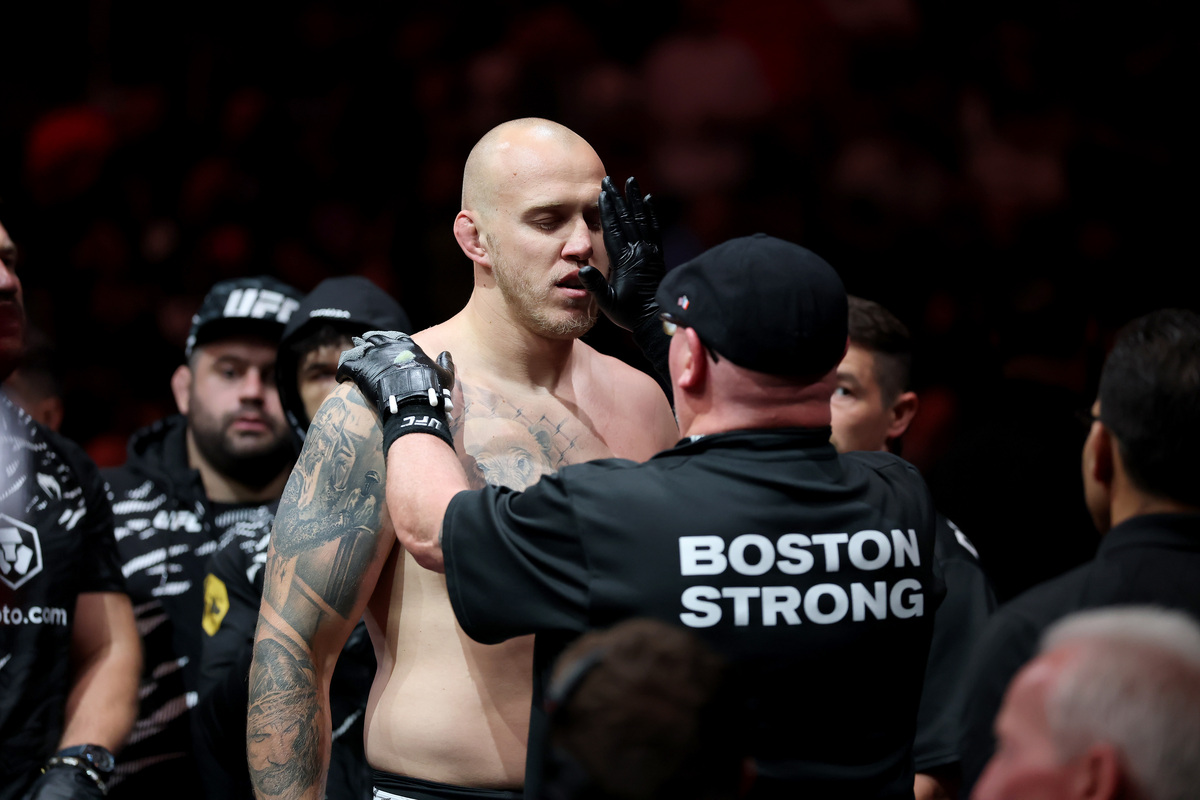 WWE 1538期：Seth 'Freakin' Rollins 幽默卫冕美国冠军！