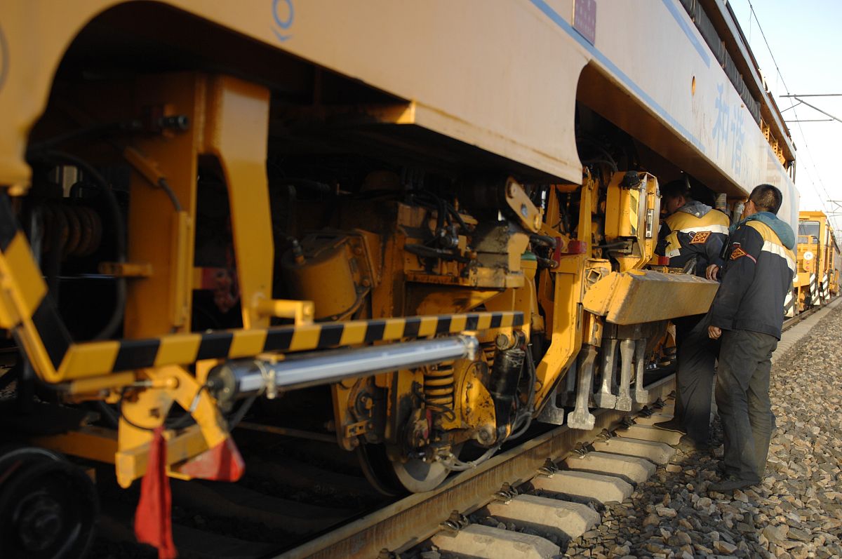 小型液压捣固机性能参数详解: 助力高效施工