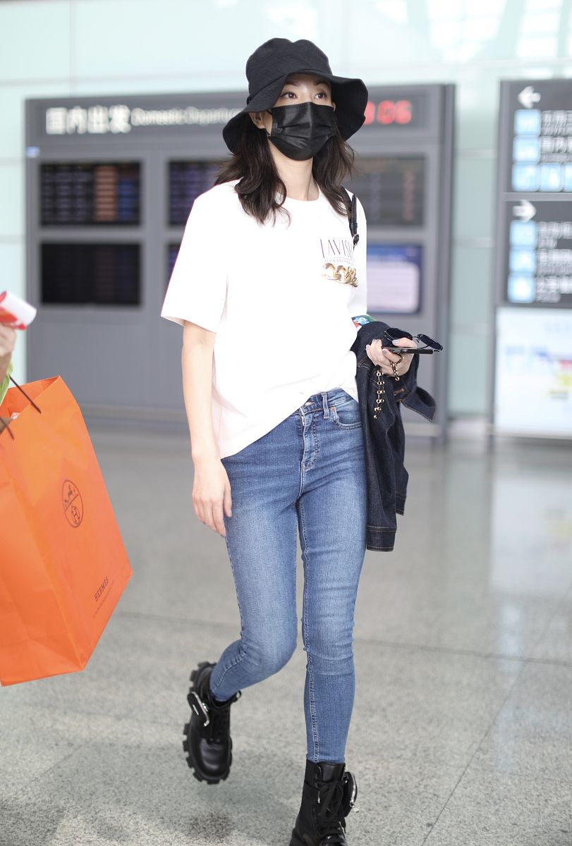 写 #乘风2023成团合影##浪姐4成团夜合影#20条文案