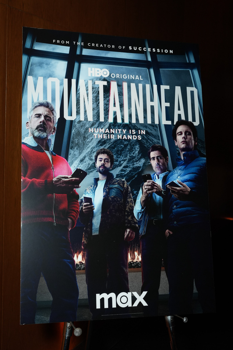 依托杰克·伦敦的《海狼》请说明为什么在当代社会中我们要做The Real Man而不是The Super Man