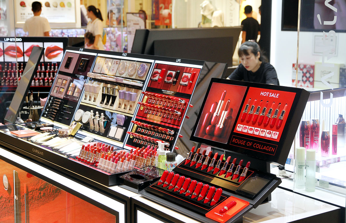 口红化妆品店铺经营理由：货源、市场、价格、性能、趋势全方位分析
