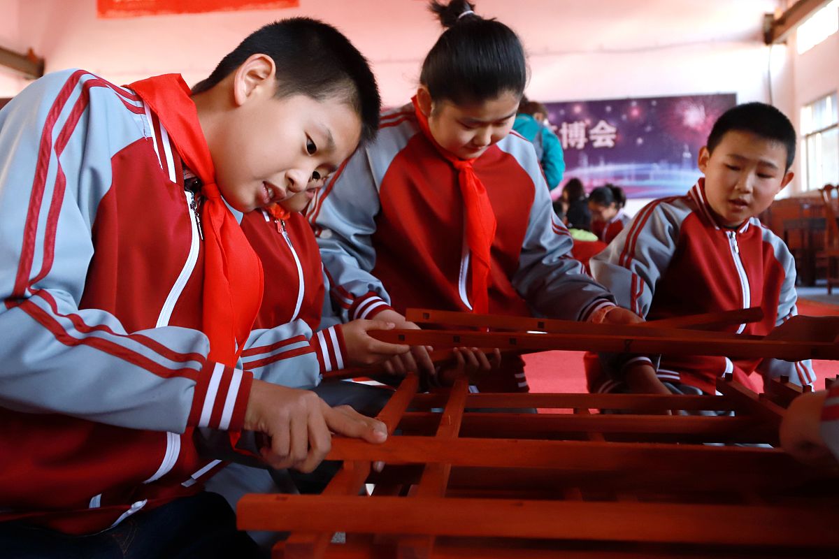 成都职业学校五年一贯制专科：实践至上，为未来奠基