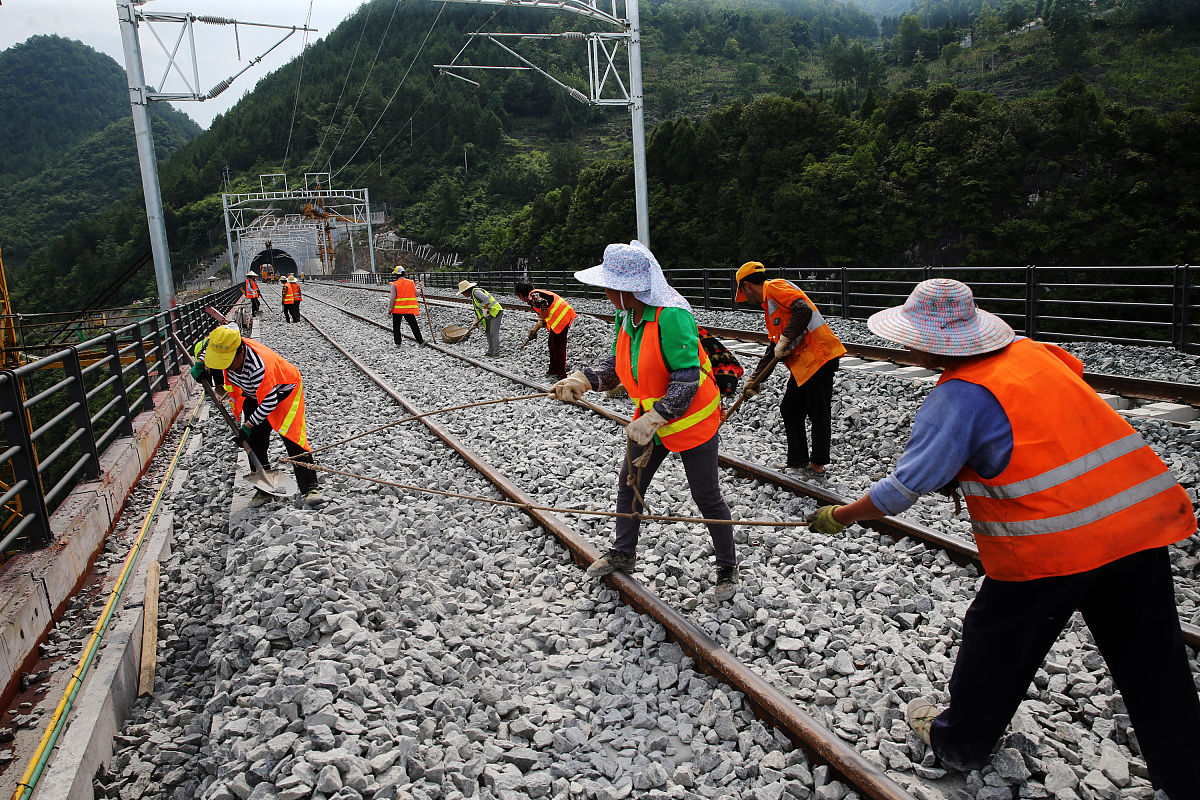 重庆哪所铁路学校比较好？用发