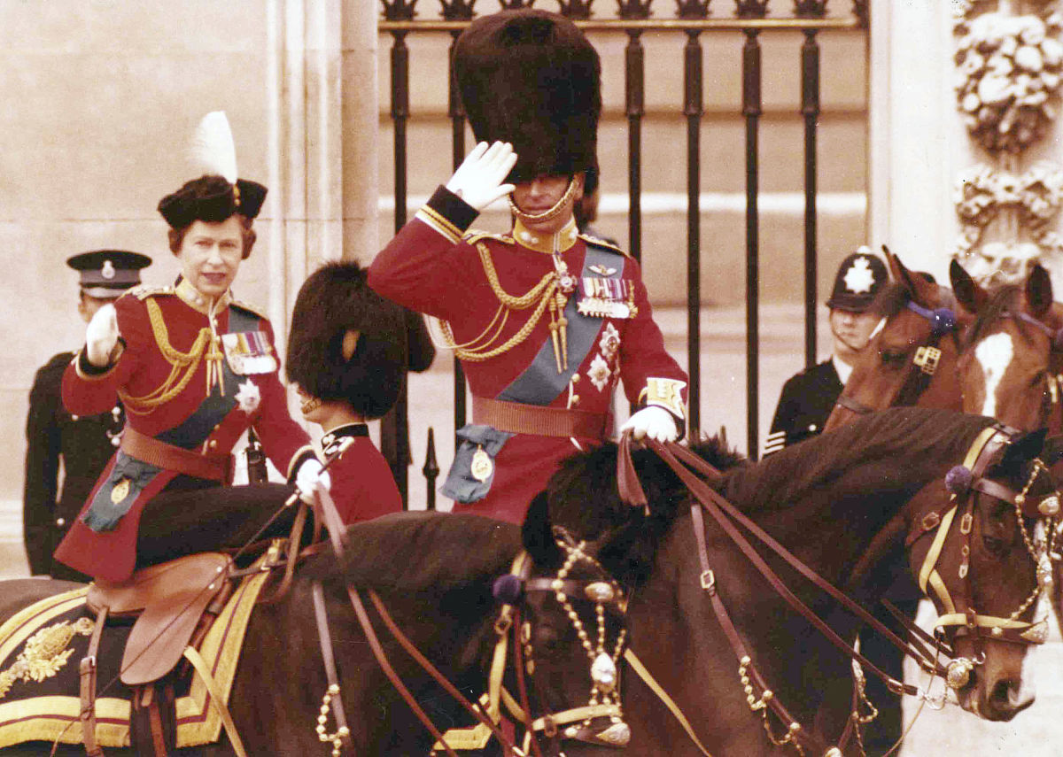 The Crown: A Captivating Historical Drama Review