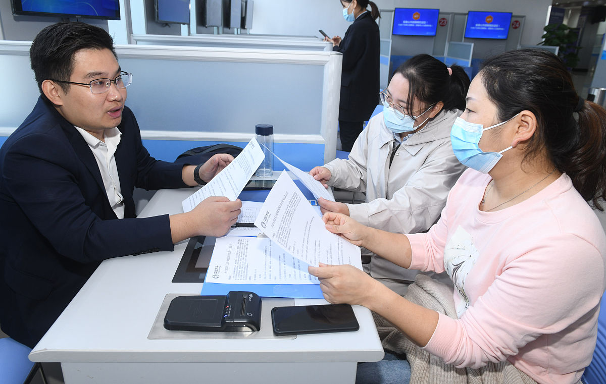 寻找医院工作人员：如何找到更多信息