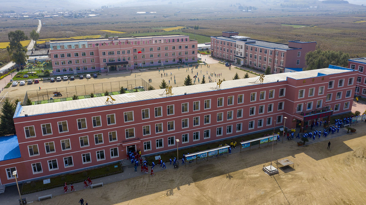 迪庆州民族中等专业学校2023年新校址：搬迁至迪庆州城区