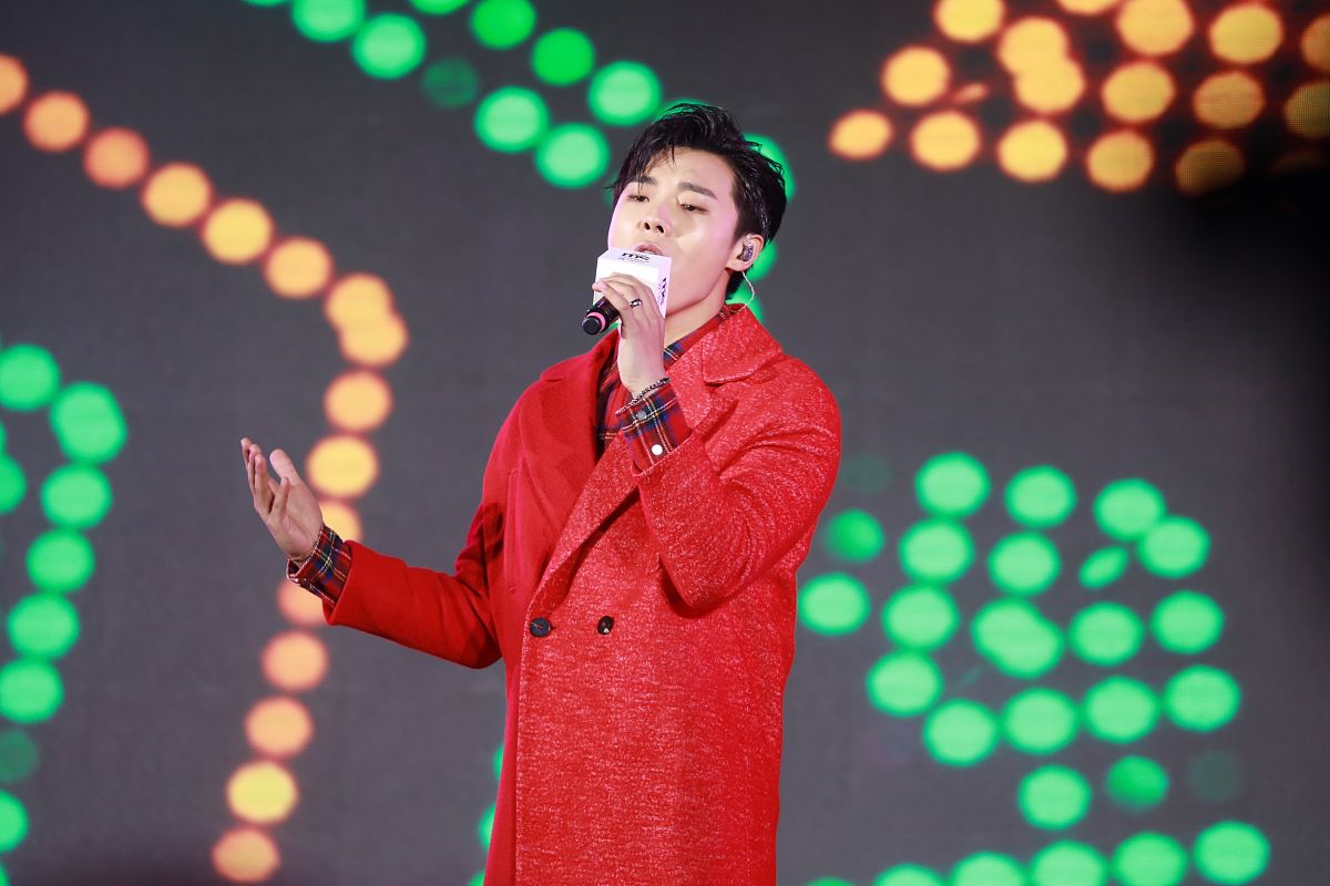 2020年12月24日,上海,明星现身ms上汽r汽车迎新演唱会 .高嘉朗