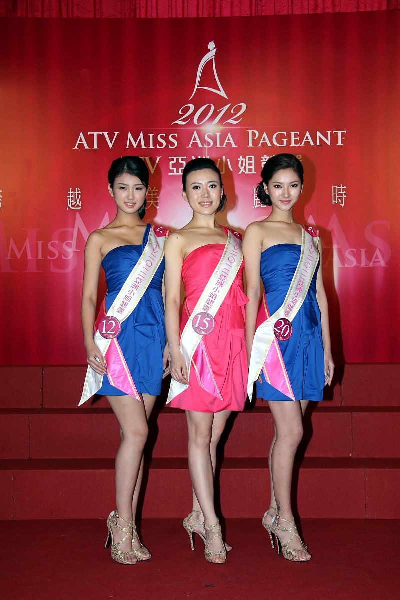 2012年11月26日,香港,20位中华赛区候选亚姐亮相.+++_+++亚洲小姐,亚