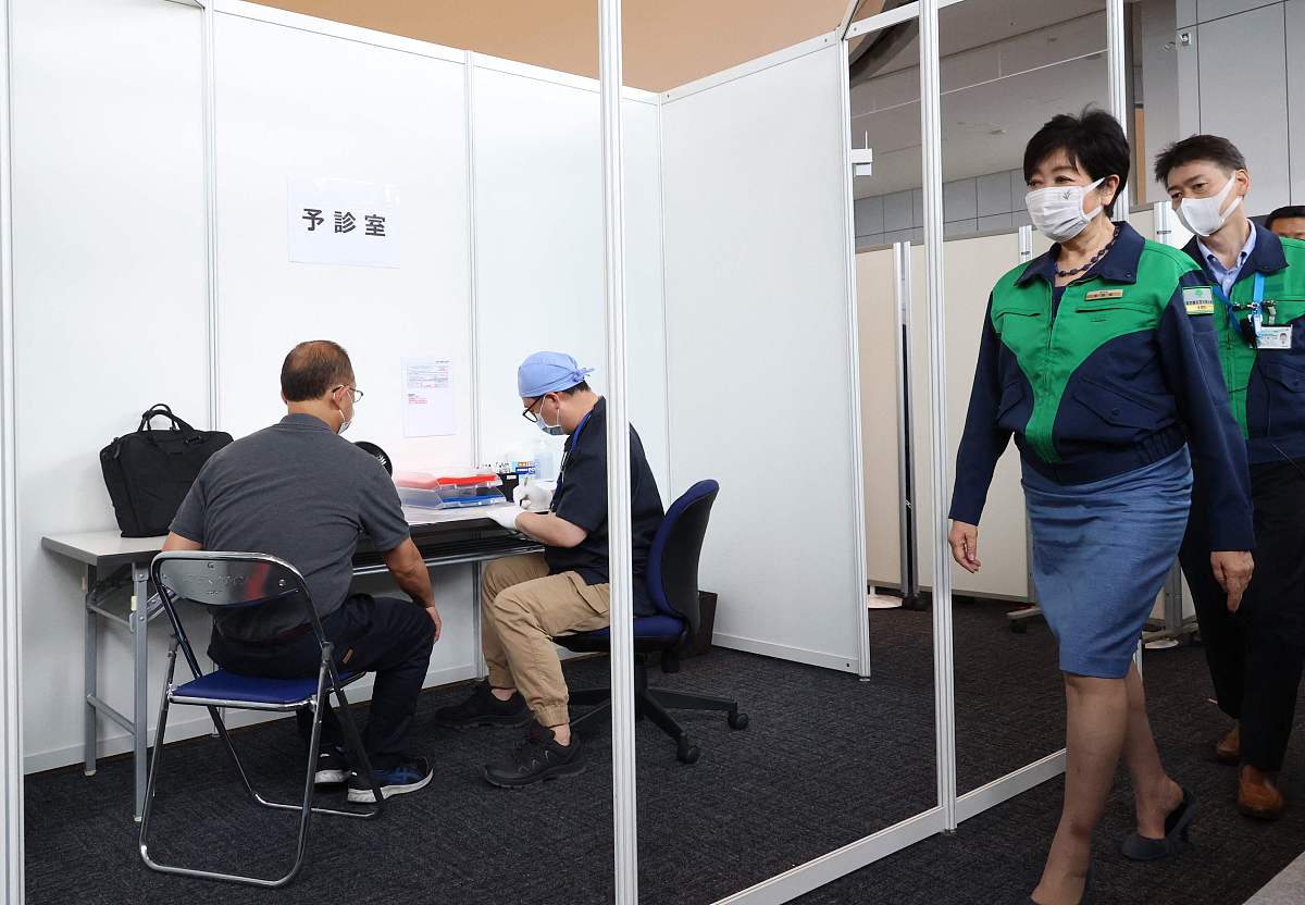 当地时间2021年6月18日,日本东京都开始为东京奥运会,残奥会工作人员