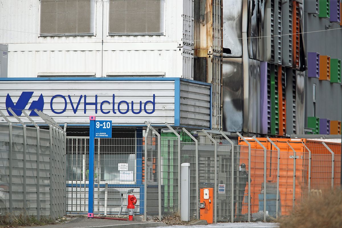 当地时间2021年3月10日,法国大型网络服务商ovhcloud公司位于下莱茵省