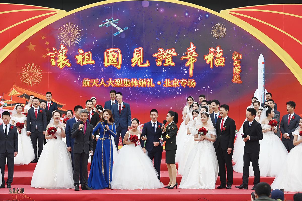 (如下载使用,请务必署名:红星新闻 王欢/视觉中国)2020年10月1日,北京