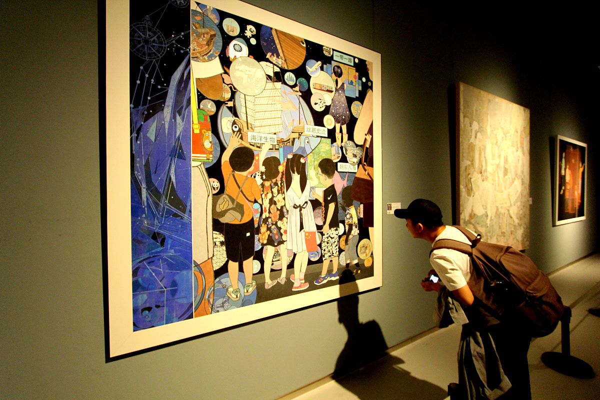 艺术家对社会的重要性：从反映现实到促进发展