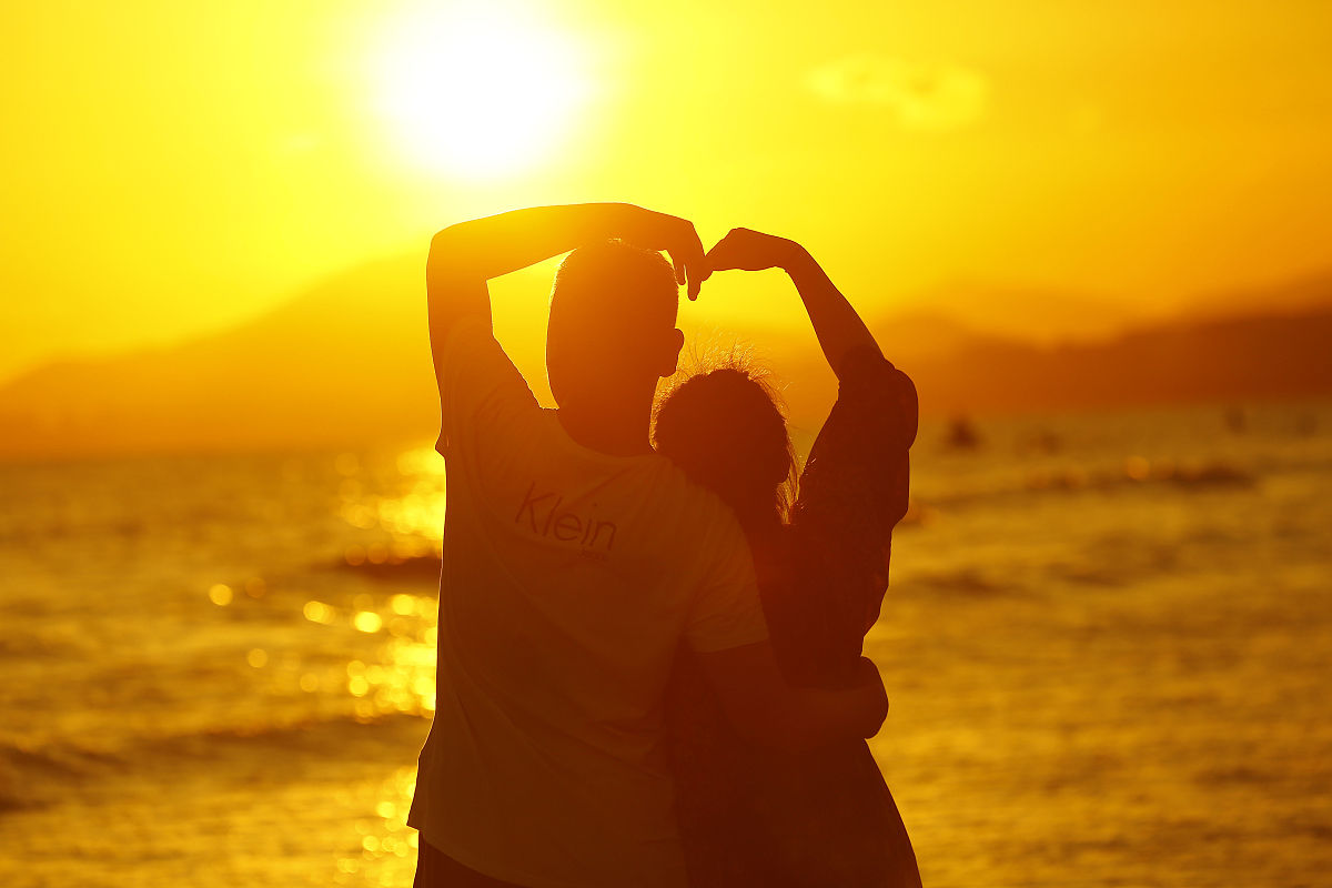 因为有你今天的落日甚是可爱