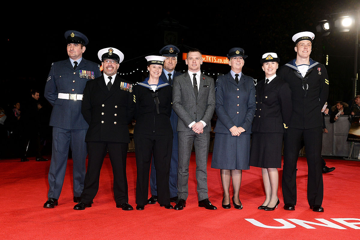 推荐电影按这样的格式要求：1电影电视剧名称：必填2豆瓣或IMDB链接：必填3推荐理由：必填4推荐指数：0-10分 必填5本站资源链接：必填