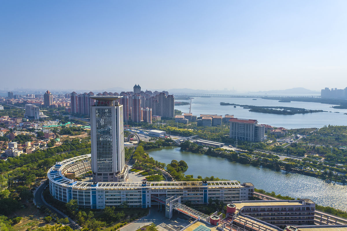 华侨大学怎么样